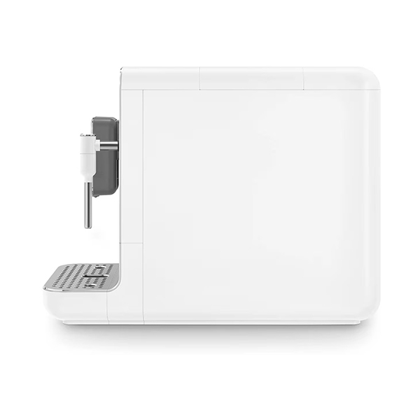 Smeg Espressomaschine im 50er Retro-StilBild